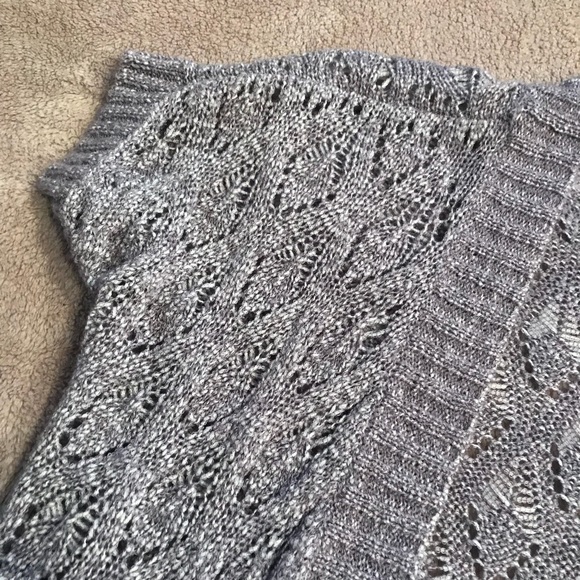 Dress Barn Crop Sweater - Picture 3 of 3